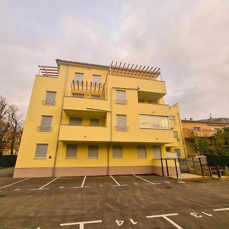 New - Apartment Finis Сень Екстер'єр фото