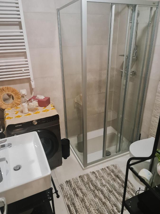 New - Apartment Finis Сень Екстер'єр фото