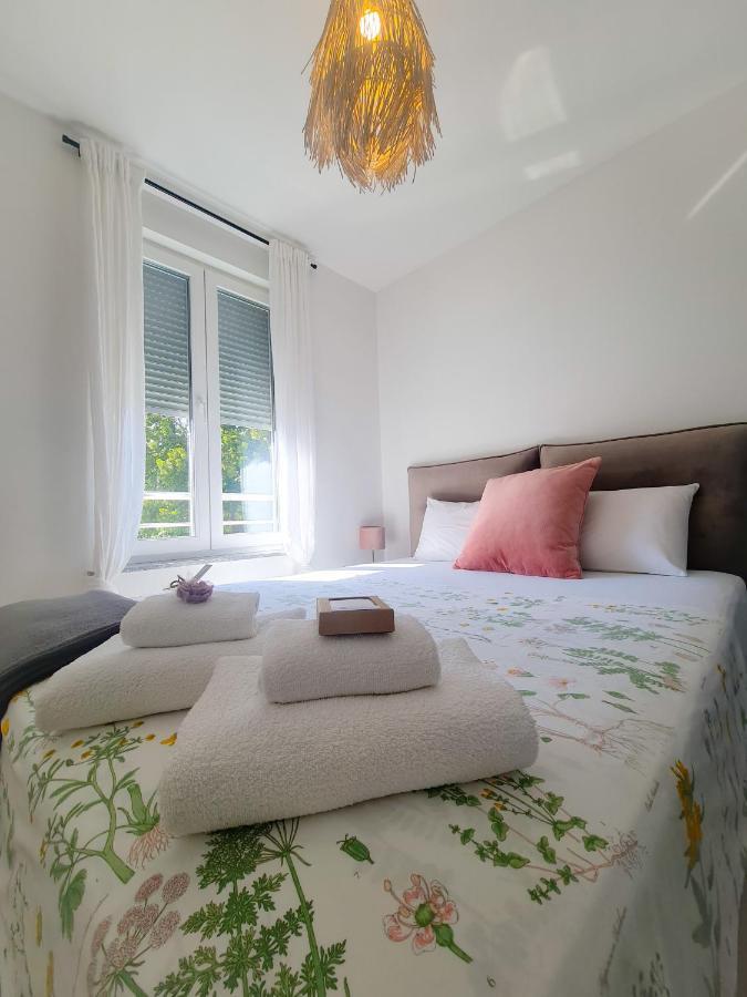 New - Apartment Finis Сень Екстер'єр фото
